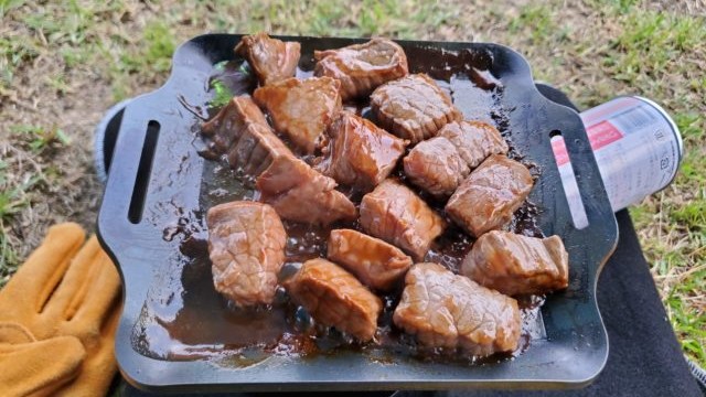 キャンプ飯はシンプルに